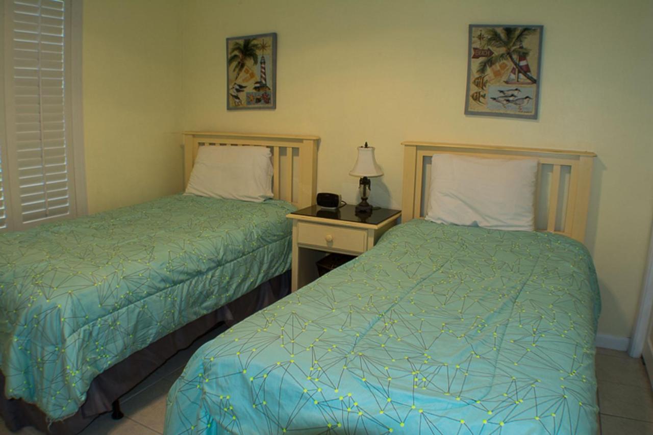 A614 Majestic Sun Destin Room photo
